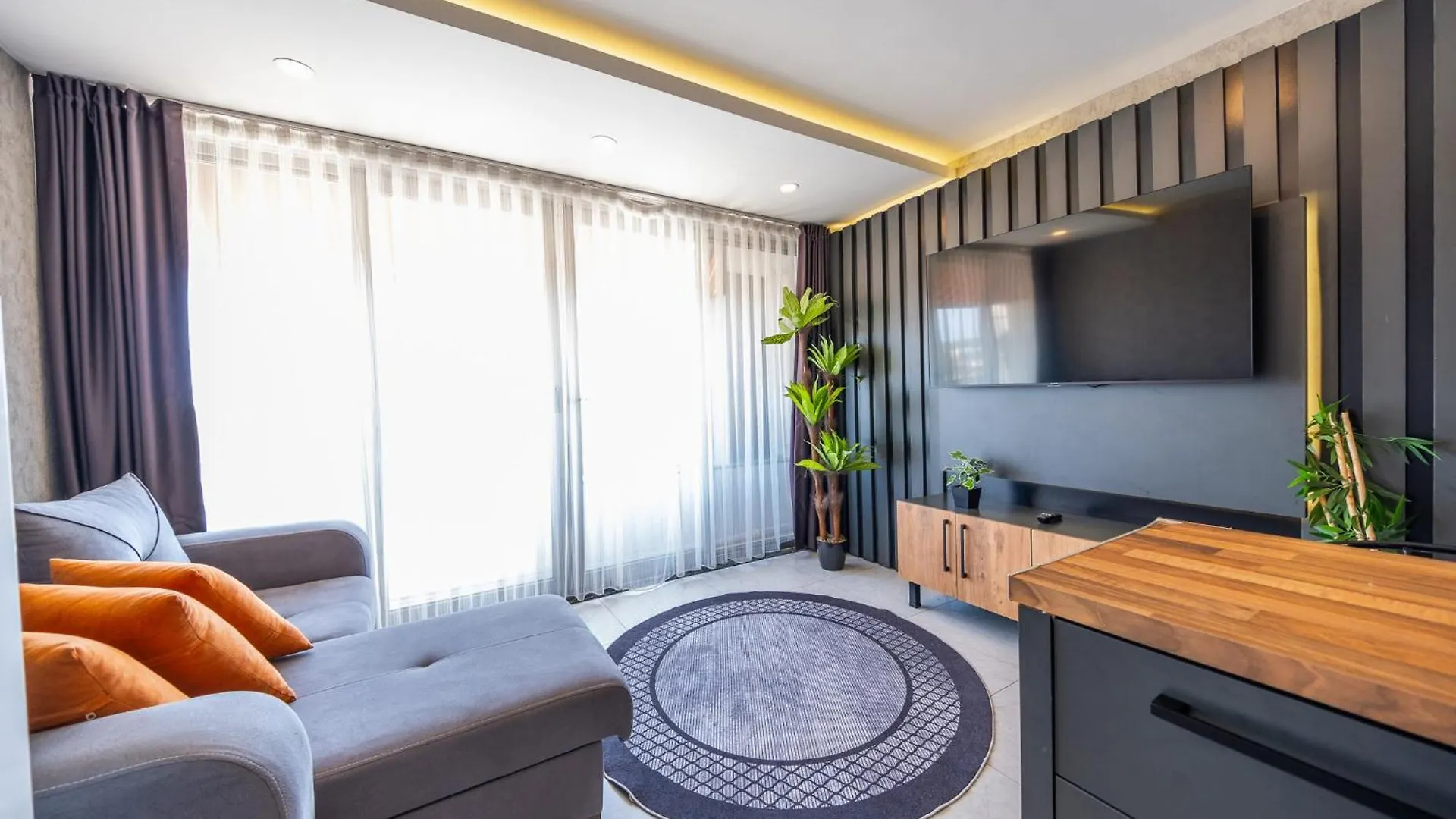 Mrt Suites Lara Antalya Aparthotel