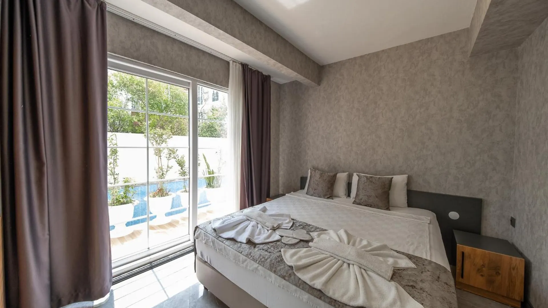 Aparthotel Mrt Suites Lara Antalya