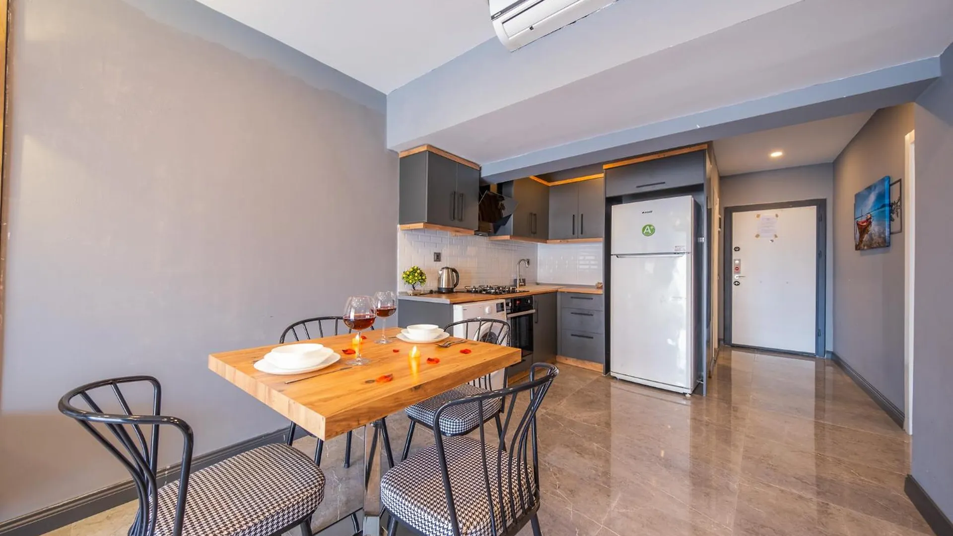 Mrt Suites Lara Antalya