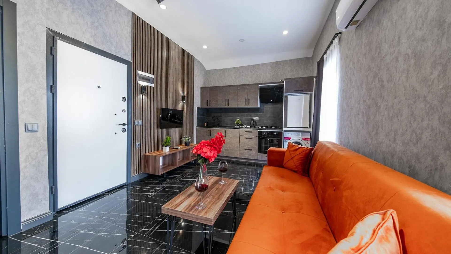 Mrt Suites Lara Antalya